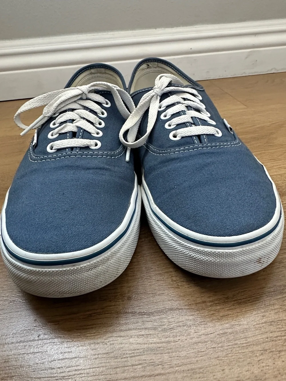 Vans Authentic - Size 11 Men - Picture 2 of 5
